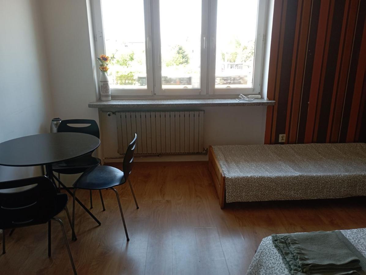Pokoje Targowek Hotel Varşovia Exterior foto